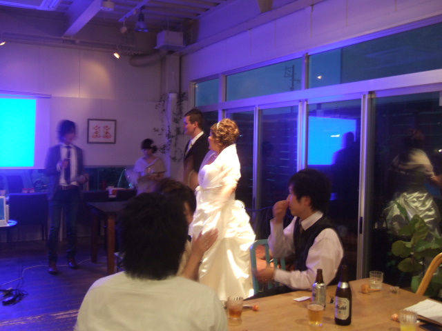 にぎやかな、パーティー!!_c0128487_035533.jpg