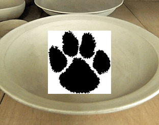にくきゅうパンチ_d0133128_22471824.gif