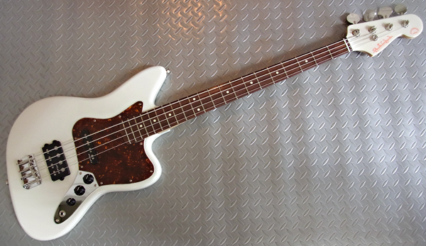「Stone WhiteのPsychomaster Bass 2本目」が完成〜!_e0053731_19224015.jpg