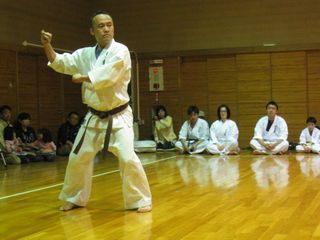 昇段審査会 十人組手!_c0118332_22474757.jpg