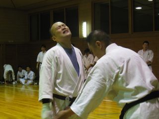 昇段審査会 十人組手!_c0118332_2252794.jpg