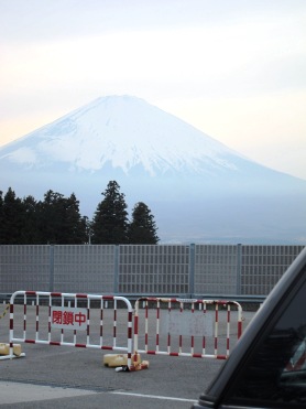 御殿場方面へ-桜と富士山_f0197246_207496.jpg