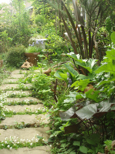 c0129702_22475172.gif