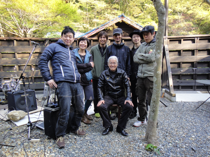 2011/04/24 Trail Session & Live_b0220886_1211740.jpg