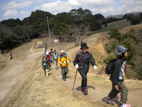 １８．四王寺山、さくらトレッキング16km_c0125356_019191.jpg