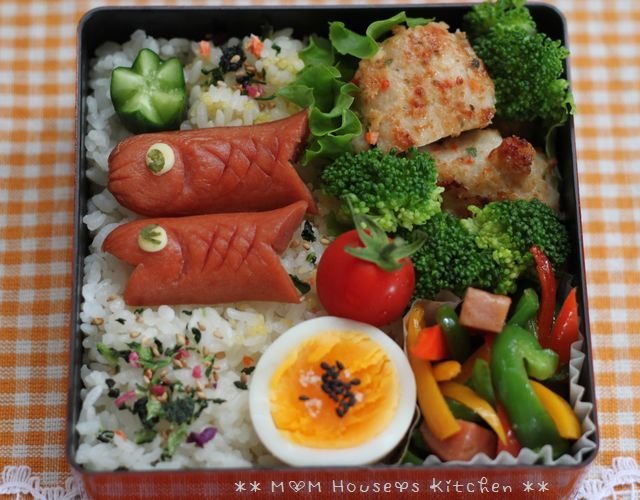 鯉のぼり弁当♪_c0139375_1139993.jpg