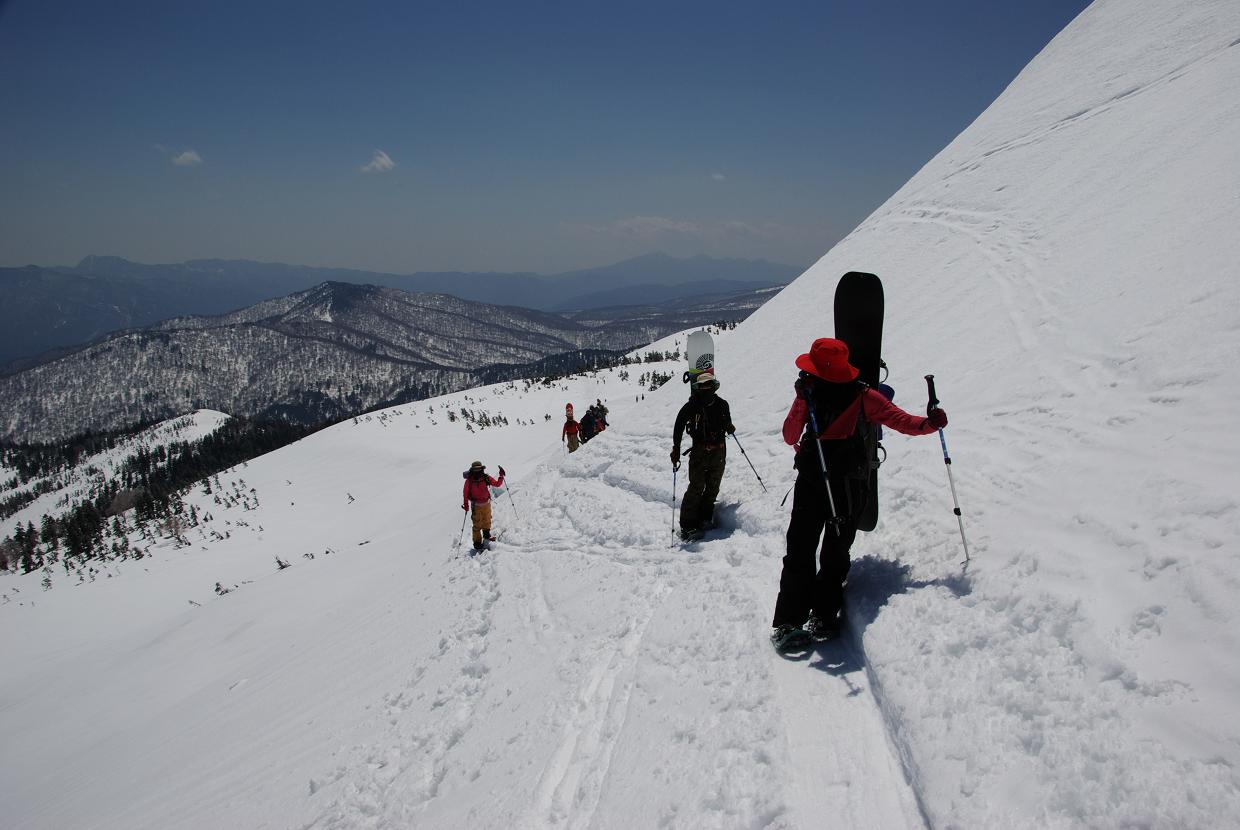 冬季閉鎖解除後の尾瀬・至仏山（4/24）_b0062024_1011684.jpg