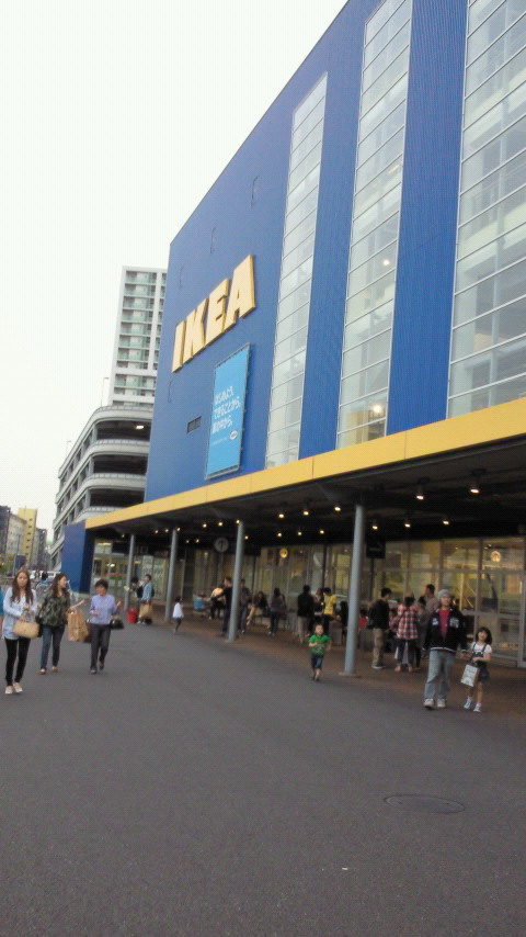 イケア？イケヤ？_e0188729_2152753.jpg