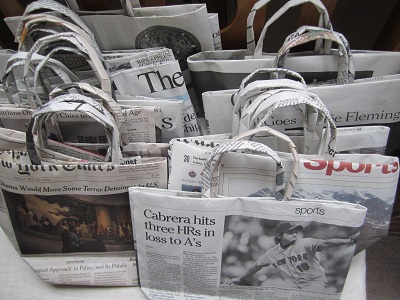 新聞BAG_d0158258_8481961.jpg