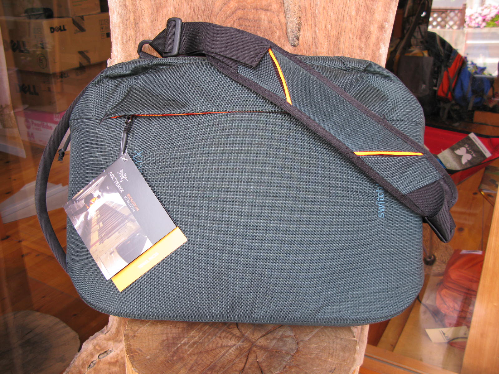 ARC'TERYX SWITCHBLADE : OUTDOOR SHOP MOOSE ブログ ARC'TERYX SWITCHBLADE : OUTDOOR SHOP MOOSE ブログ