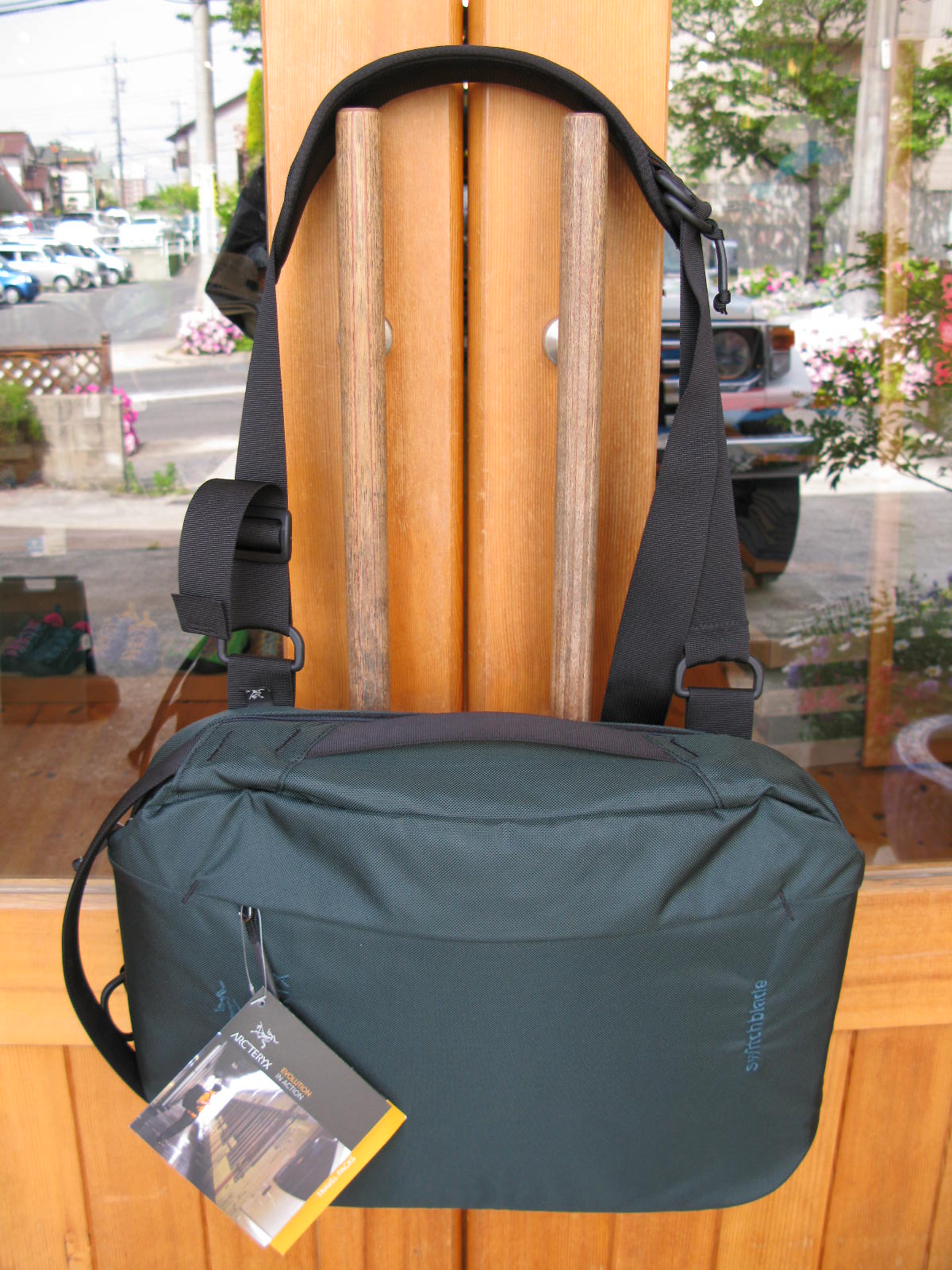 ARC'TERYX SWITCHBLADE : OUTDOOR SHOP MOOSE ブログ ARC'TERYX SWITCHBLADE : OUTDOOR SHOP MOOSE ブログ
