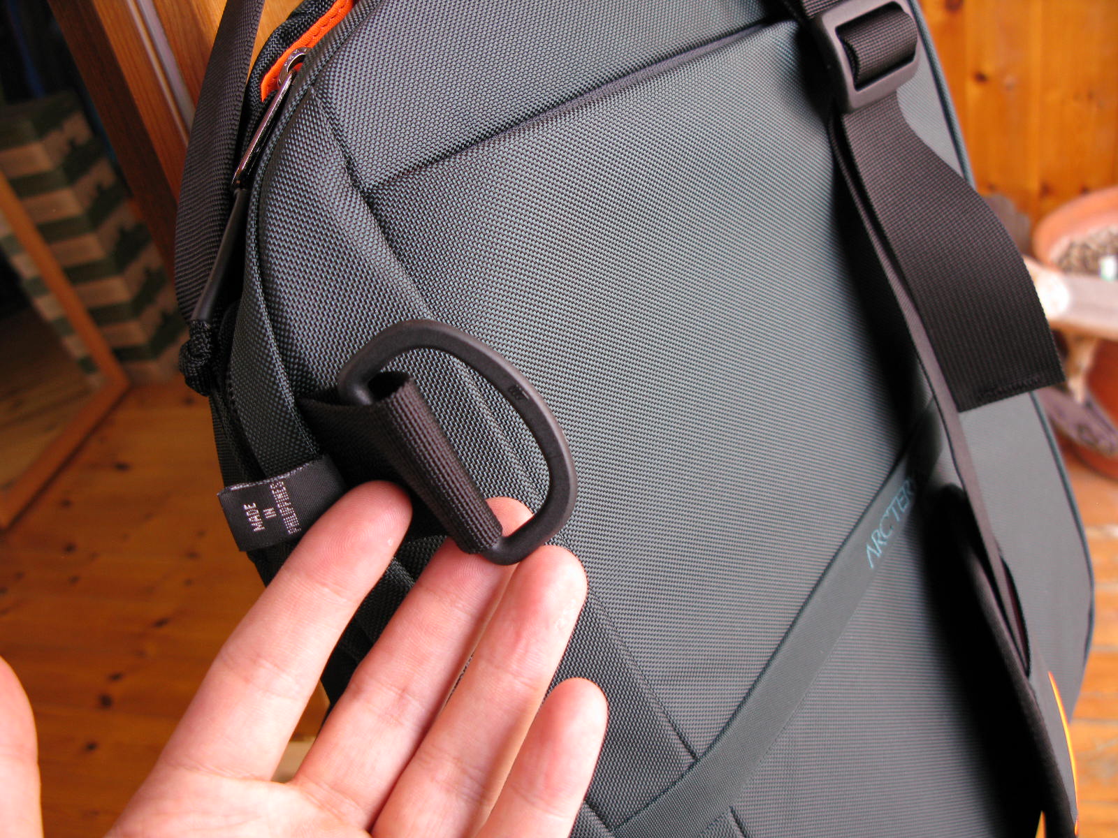 ARC'TERYX SWITCHBLADE : OUTDOOR SHOP MOOSE ブログ ARC'TERYX SWITCHBLADE : OUTDOOR SHOP MOOSE ブログ
