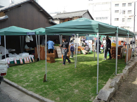 【5月4日(水・祝)】路地市庭プレオープン!_c0221349_12511771.jpg