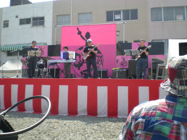 山田の藤&もんどフェスタ♪_b0115751_2045175.jpg