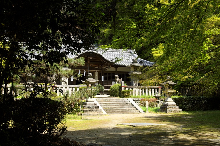 古代ロマン山の辺ポタ11--穴師坐兵主神社と相撲神社　20110421　_a0050572_928411.jpg