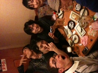 今日は[fishbasket vs scruffy!]の前哨戦(飲み会)_b0048882_2336726.jpg