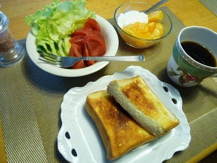 たっぷりのあさりで、ボンゴレとお味噌汁??_b0175688_2159856.jpg