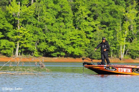 Bassmaster Elite Series #5 West Point Lake 初日_a0097491_11105927.jpg