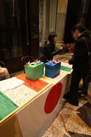 a0142810_0104837.jpg