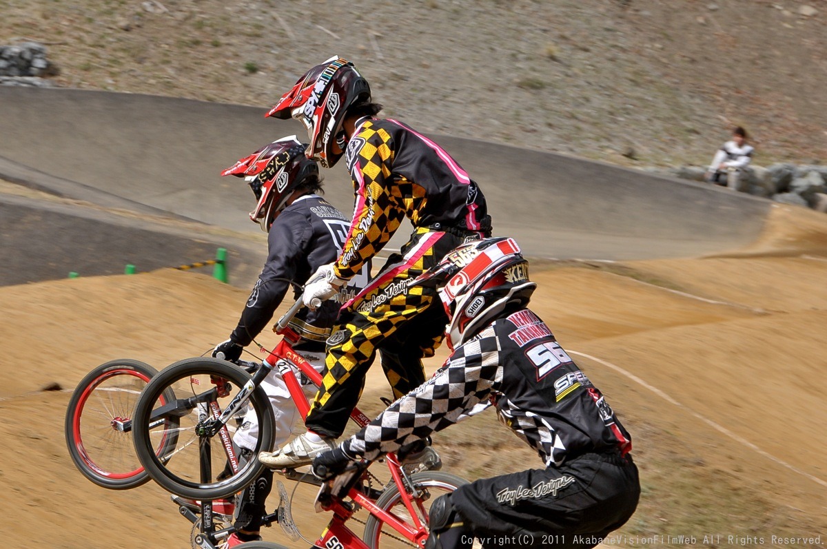 GW遠征  秩父遠征日記VOL4：JBMXF第3戦UCI BMX JAPAN SERIES ROUND3予選の風景その２_b0065730_13204599.jpg