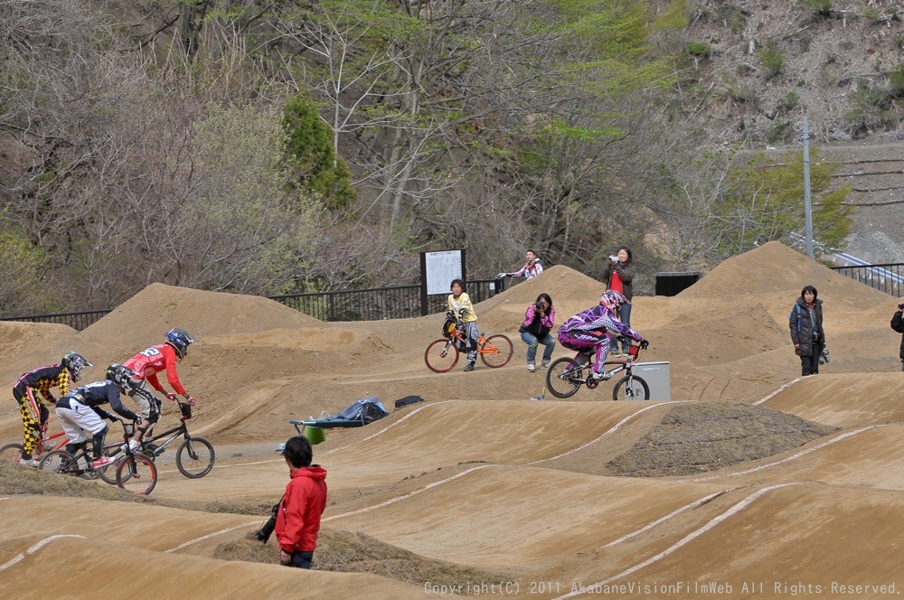 GW遠征  秩父遠征日記VOL6：JBMXF第3戦UCI BMX JAPAN SERIES ROUND3決勝の風景その２_b0065730_1811063.jpg