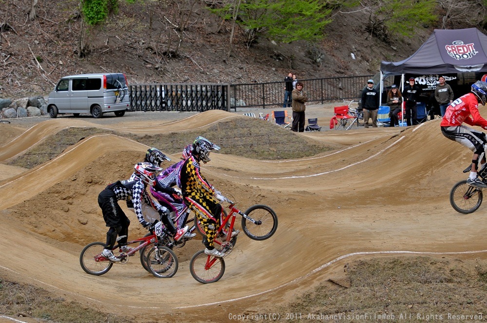 GW遠征  秩父遠征日記VOL6：JBMXF第3戦UCI BMX JAPAN SERIES ROUND3決勝の風景その２_b0065730_1882865.jpg