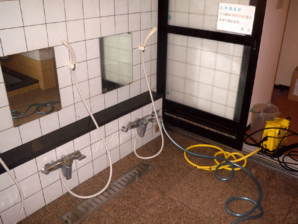b0159611_2343559.gif