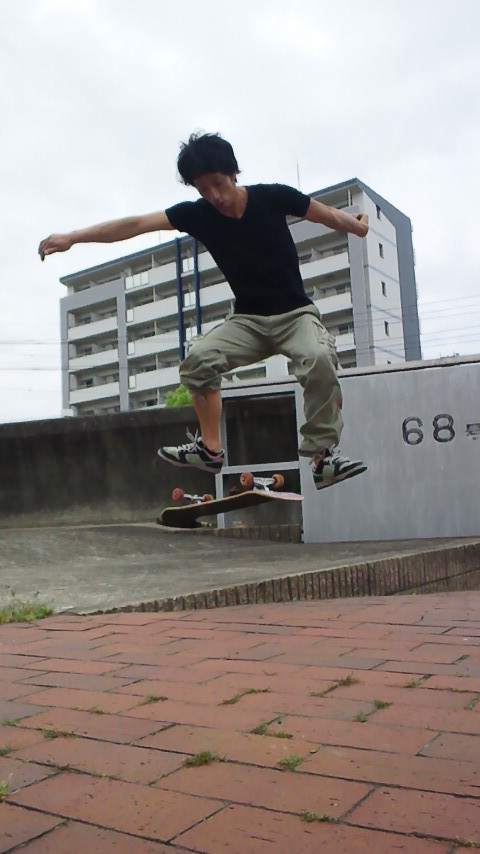 SK8_d0189918_0151478.jpg