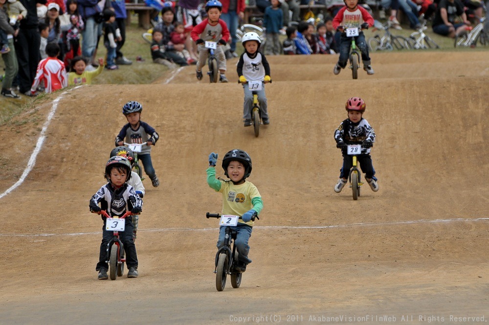 GW遠征 上越遠征日記VOL4：JBMXFシリーズ第4戦STRIDER CUP 2011 第2戦 新潟ラウンドの風景_b0065730_22165253.jpg