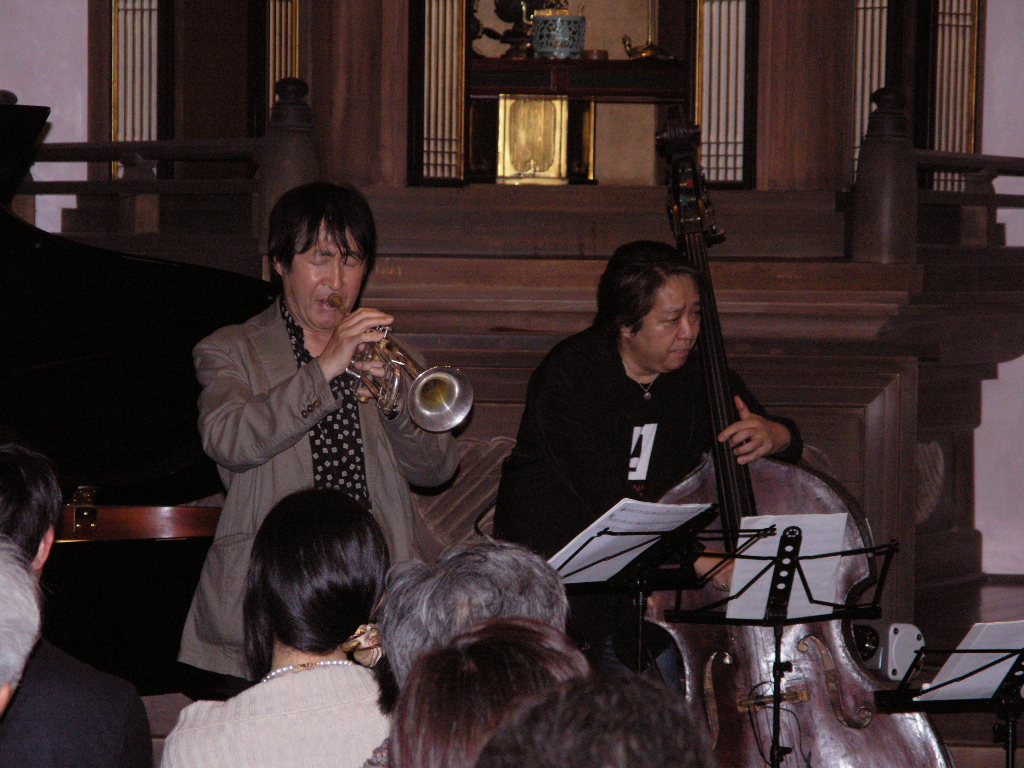 甦れ釜石!甦れ仙台!チャリティジャズライブ開催!_b0213134_1014156.jpg