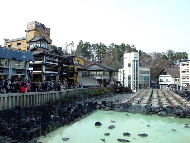 湯畑_a0179837_1991721.jpg
