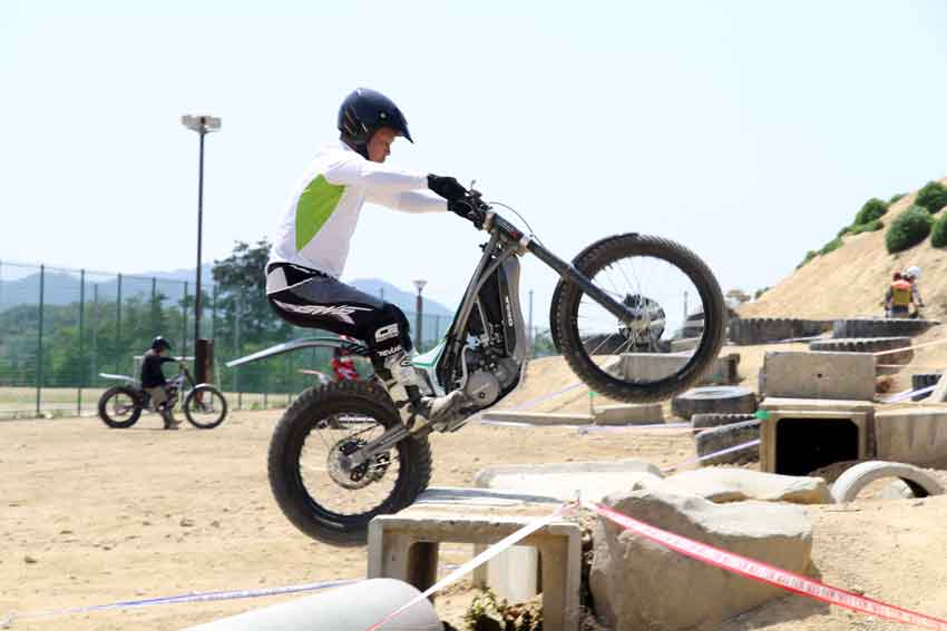 2011四国選手権トライアル第３戦香川大会-01♪_d0058941_2135541.jpg