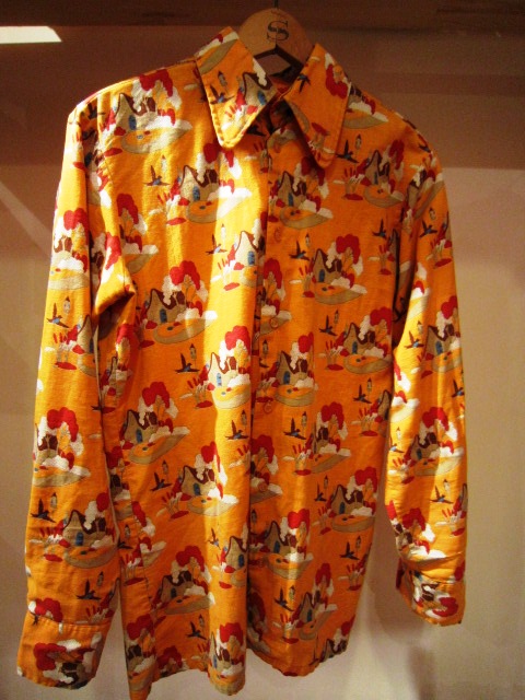 Used 1970s 柄物アイテム更新!_f0191324_9424229.jpg