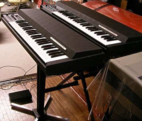 Wurlitzer 7300 × 2_e0045459_23562950.jpg