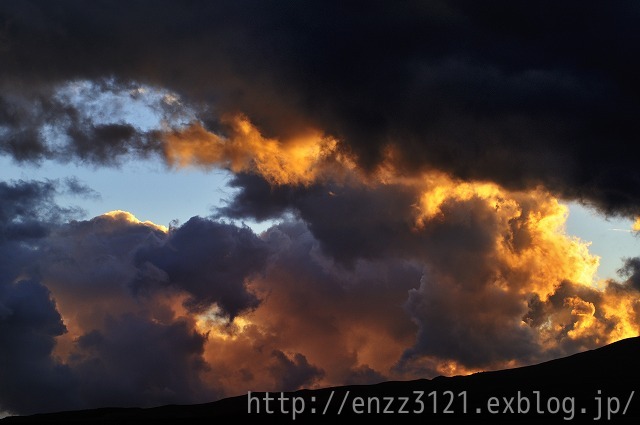 「空と夕陽と通り雨・・・」5月9日今日のショット_d0019260_2295868.jpg