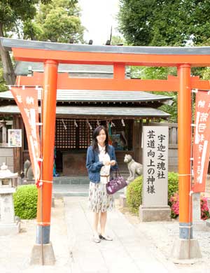 ぼたん祭り、箭弓神社、食物神様。_e0143176_1212123.jpg