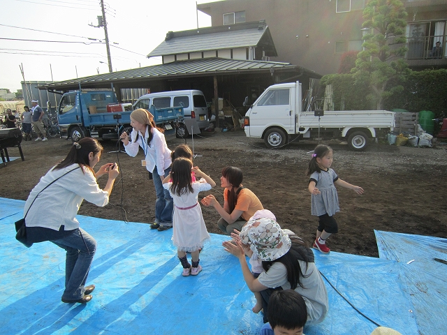 持ち寄りの集い　東北の子供たちに笑顔を_d0078178_9123231.jpg