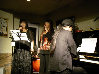 mogmocoライブ_f0007802_1105912.jpg