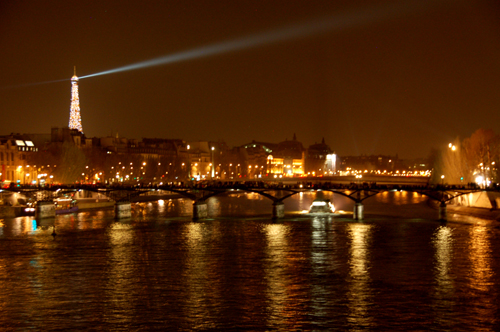 「La Seine a rencontre Paris」_e0082110_233719100.jpg