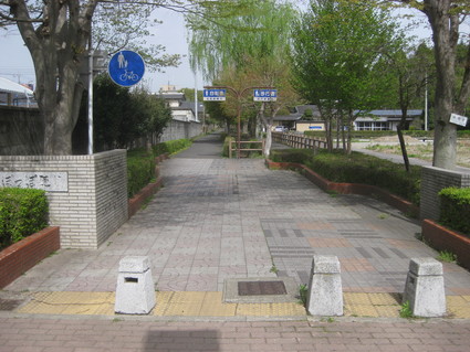 企画「大田原をもっと知ろう!」・・・その2、紫塚①。_b0063162_2215169.jpg