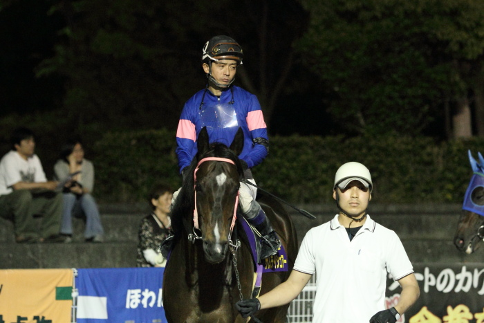 2011年5月9日(月) 高知競馬 10R 第2回 福永洋一記念 その1_a0077663_98874.jpg