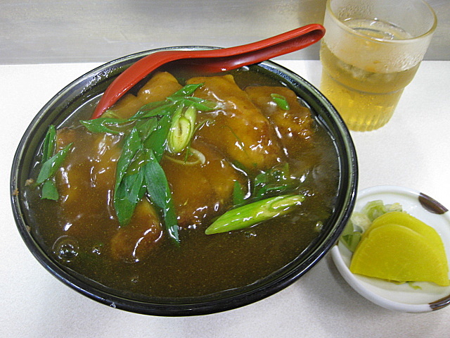 西北（にしきた）はカレーの町！？_a0048918_1554042.jpg