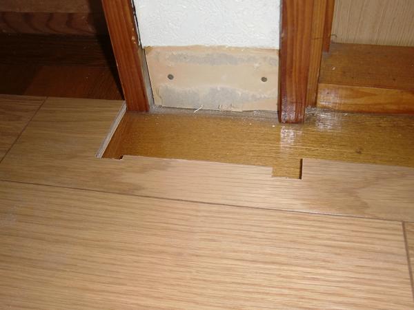 廊下のフローリング工事 フローリングの重ね張り 市原市リフォーム店の社長日記 日日是好日