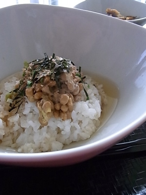++なにそれ?納豆茶漬け?!++_d0079988_17214599.jpg