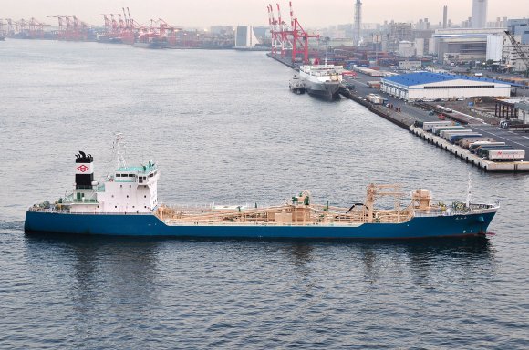 宇部興産海運「立眞丸」_e0158925_23542182.jpg