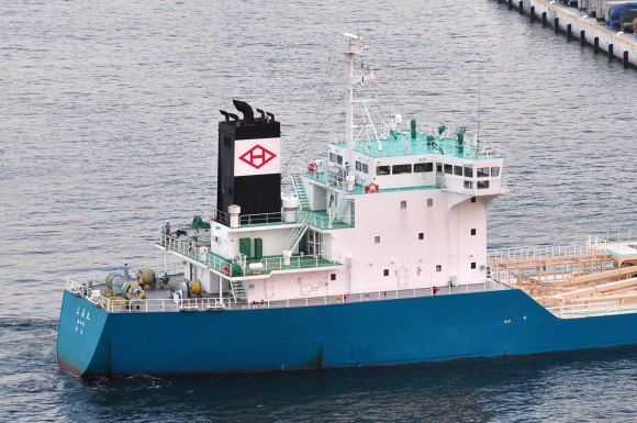 宇部興産海運「立眞丸」_e0158925_23544555.jpg