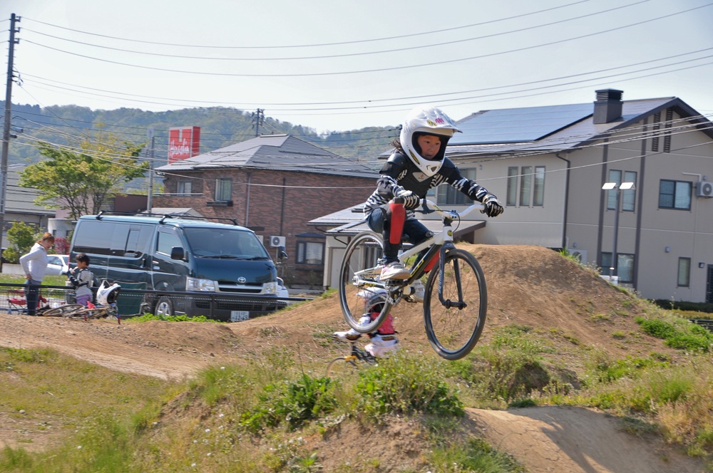 GW遠征 上越遠征日記VOL9:5月5日金谷山、春日野の風景〜帰還_b0065730_2151248.jpg