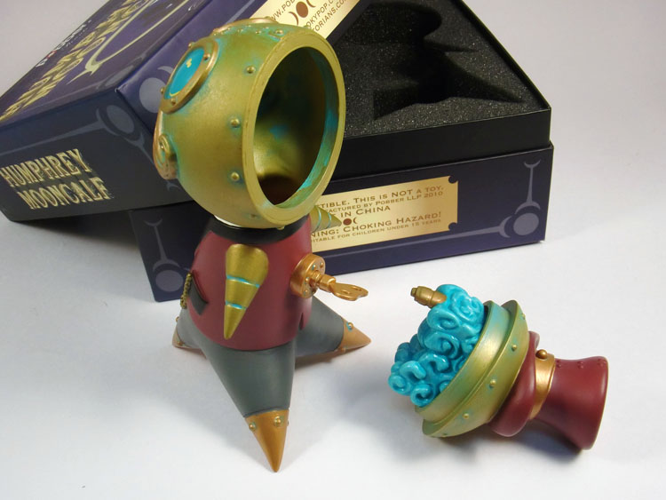 TOYS HELP US x Doktor A + Pobber Toys._a0077842_652134.jpg