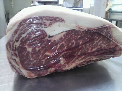 お肉カット!!_b0219993_13425990.jpg