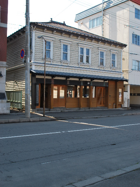 函館・丸豆岡田製麺末廣工房(函館擬洋館コレクション、その32)_f0142606_122293.jpg